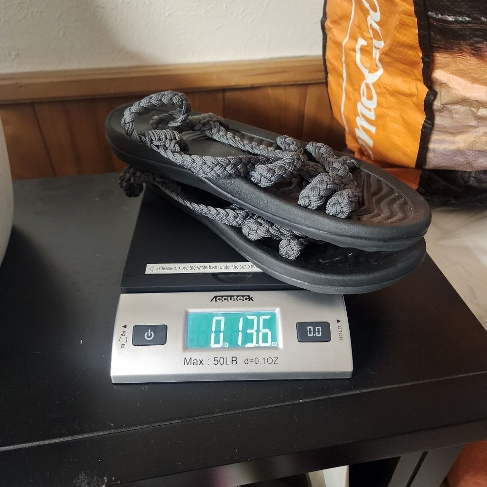 Megnya black and gray braided strap water sandals size 8 - Picture 10 of 10